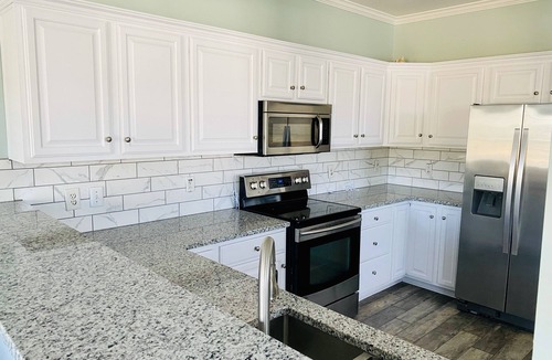 Garden City House | -PRIVATE POOL-1 BLK TO BEACH-OUTDOOR DINING/KITCHEN-PET & FAMILY FRIENDLY!