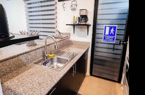 Merida House | Private pool-1 single floor for 6-7 24h security