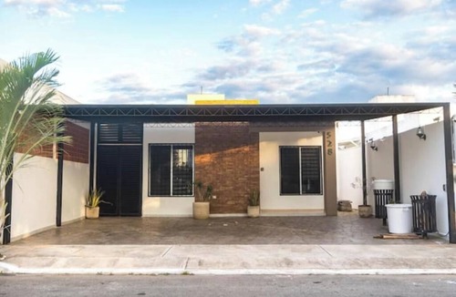 Merida House | Private pool-1 single floor for 6-7 24h security