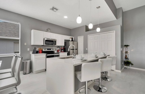 Calabay Parc House | Private Pool 4-bedroom house with AC and WiFi close to Disney!