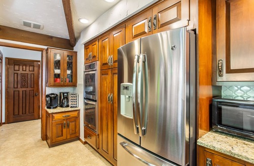 South Haven House | Private Pool/6 bed/4.5 bath/Game room/Cable TV/Grill/Fire Pit/Wifi/AC