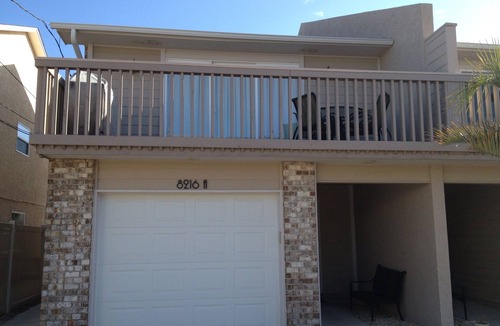Bel Air House | Private pool and steps away from quiet beach!