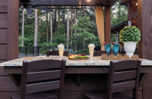 Hochatown Cabin | Private Pool Cabin | Swim In Movie Nights | Cabana