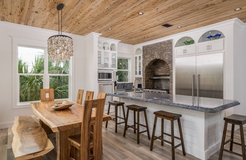 Crystal Beach House | Private Pool - Custom Home -45 Sec Walk To The Beach!