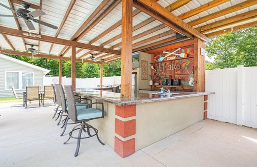 Camdenton House | Private Pool, Dock Slip, Backyard bar & grill. Awesome views Perfect 4 Families