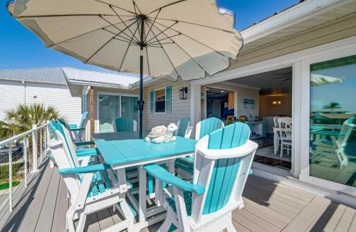 Spring Hill House | Private Pool & Dock: Old Florida Waterfront Home