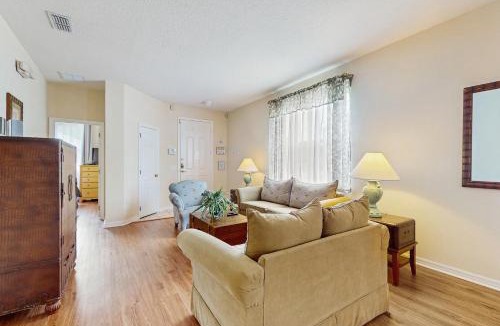 Windwood Bay House | Private Pool, Great for Kids, 12 Miles to Disney Dogs OK, Snowbirds Welcome