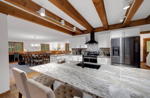 Windham House | Private Pool & Hot tub! Minutes to Sebago Lake! Nature! Perfect all year-round.