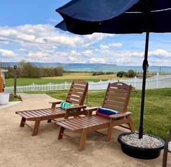 Mount Jackson House | Private Pool HotTub Sauna Wineries Hikes