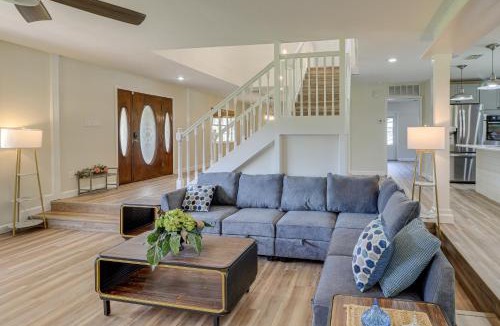 Wildwood House | Private Pool & Lake Views: Family Home in Oxford
