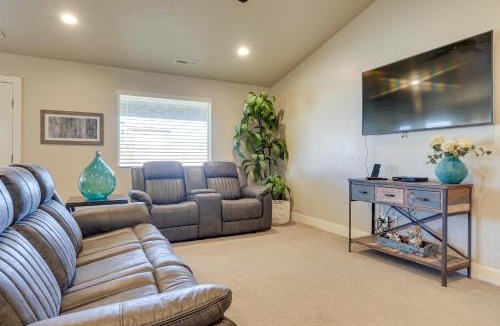 Hurricane House | Private Pool, Mtn Views! Hurricane Group Getaway