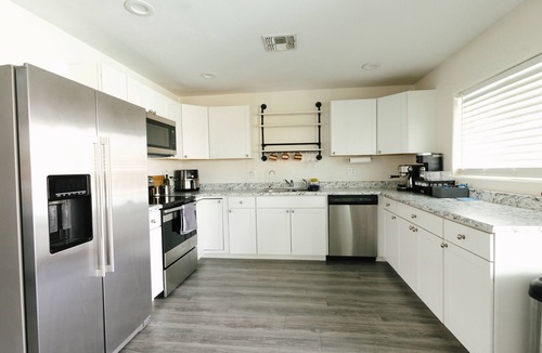 Maryvale House | Private Pool Oasis 10 Min to Westgate & State Farm Stadium