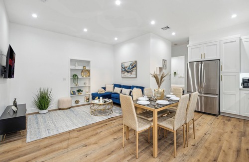 Burbank House | Private Pool Oasis Bright 3BR Getaway