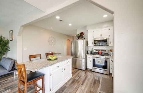 Pumpkin Center Cottage | Private Pool & Patio: Pet-friendly Bakersfield Gem