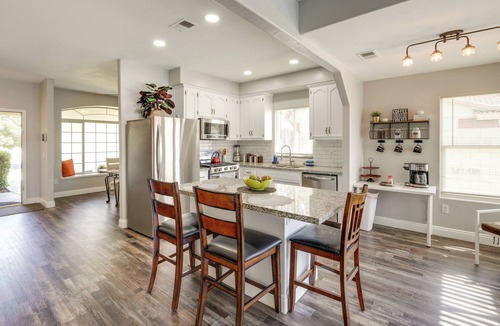 Pumpkin Center Cottage | Private Pool & Patio: Pet-friendly Bakersfield Gem