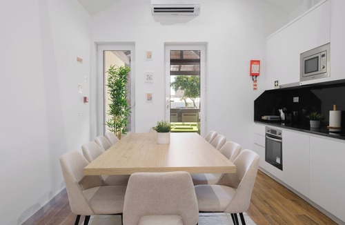 Vila Nova de Gaia Villa | Private Pool Villa, 4BR Suites, Hot Tub & Patio