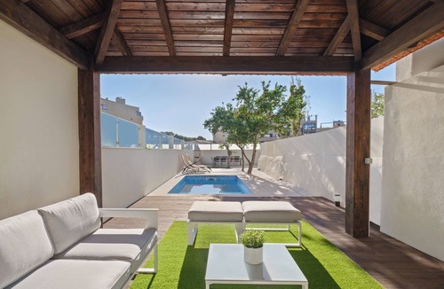 Vila Nova de Gaia Villa | Private Pool Villa, 4BR Suites, Hot Tub & Patio