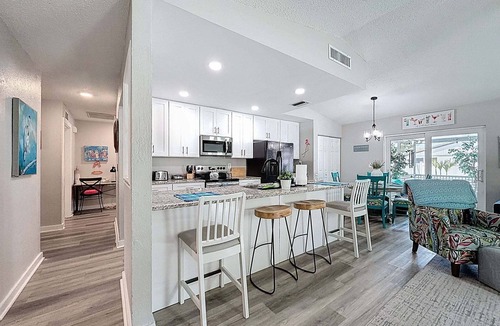 Pinellas Park House | Private Pool Retreat Near Beaches & Downtown St. Pete