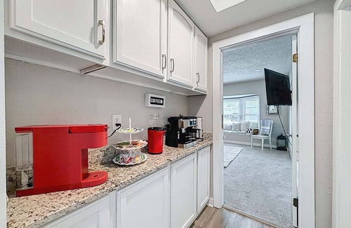 Pinellas Park House | Private Pool Retreat Near Beaches & Downtown St. Pete