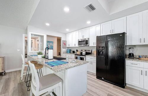 Pinellas Park House | Private Pool Retreat Near Beaches Downtown St Pete
