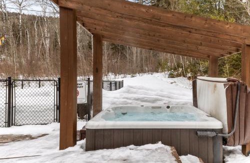Saint Come Ski Chalet | Private Pool - Spa - Pool Table - Le St-Come