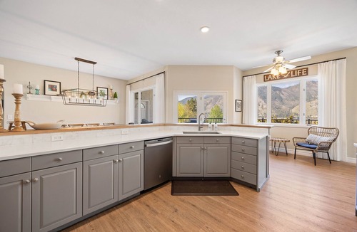 Manson House | Private Pool,Spacious Home with Hot Tub, Game Room and Lake Views!