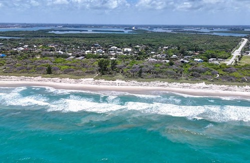 Fort Pierce Shores House | Private Pool & Steps to Ocean: Island Beach House!