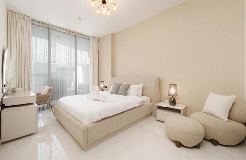 Al Barsha Apartment | Private Pool Stylish 1BR Arjan