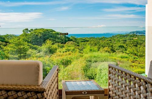 Playa Conchal House | Private Pool Townhouse with Partial Ocean View - Aromo - Reserva Conchal