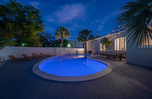 Harbor Bluffs House | Private Pool | Updated Home | Pet Friendly | Premium Location