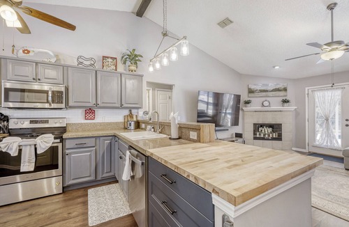 Doctors Inlet House | Private Pool Home Gym RV Hookup Pet Friendly Florida Retreat