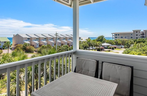 White's Gulfview House | Private Pool! Deeded Community Beach Access! Professionally Decorated!