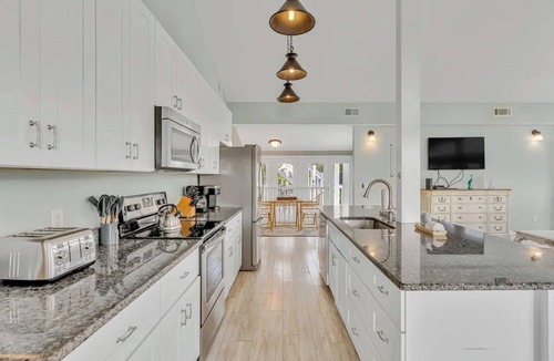 Gulfview Heights House | 🏖️Private Pool | Golf Cart | Game Room | Fire Pit | Blue Betty🌊