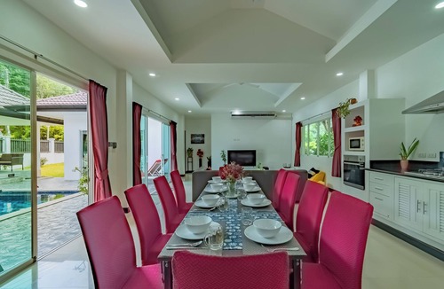 Chalong Villa | Private Pool Villa 4 bedrooms for family