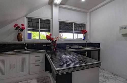 Chalong Villa | Private Pool Villa for Family & Friends