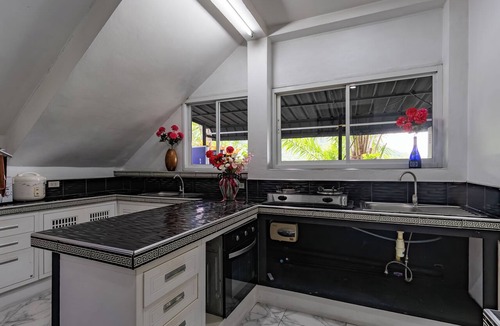 Chalong Villa | Private Pool Villa for Family & Friends