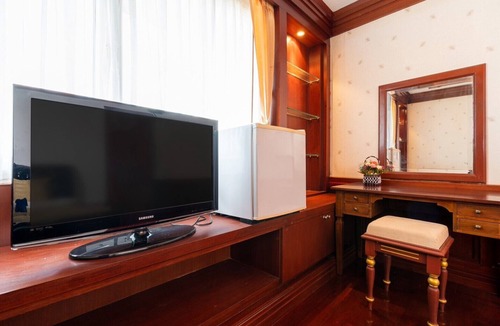 Talat Yai Villa | Private Pool Villa Free Airport Transfer.