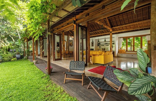 Kutuh Kaja Villa | Private Pool Villa in ubud with Jungle View