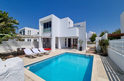 Pervolia Villa | Private Pool Villa Next to the Beach