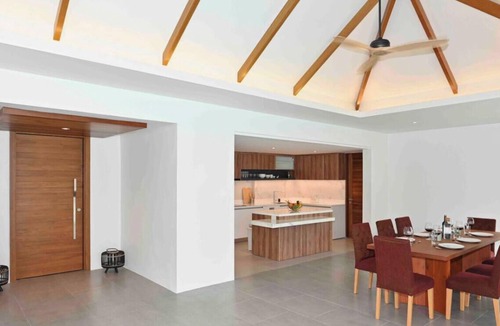 Choeng Thale House | Private Pool Villa with Pavilion & Spacious Living