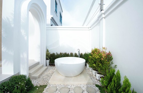 Nong Prue Villa | Private Pool Villa Pattaya Near Beach and Walking Street 5-10 Min.