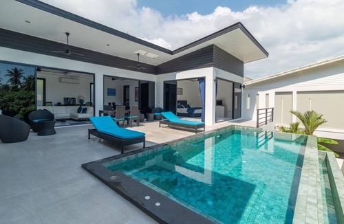 Lamai Villa | Private Pool Villa with Jungle view - 4nbed - Free Parking - 5 min to Beach