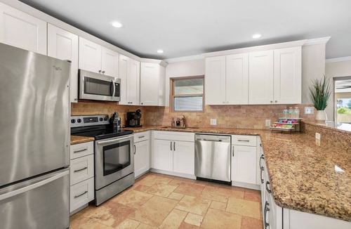 Gulfport House | Private Pool w/Heating Option! 5Bedrooms & Close to Biloxi!