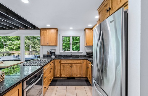 West Hartford House | Private Quechee Lakes Home - Pet Friendly