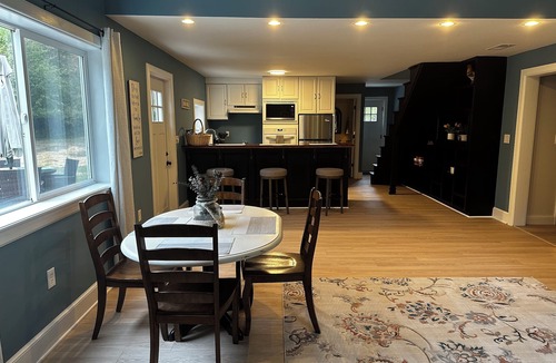 Johnstown House | Private & quiet bardominium in Johnstown with woods & trails. Prime location!