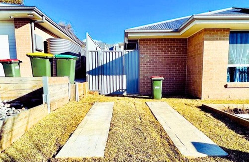 Moss Vale House | Private & Quiet Minimalist Home in the centre of Moss Vale NSW – Perfect Hideout