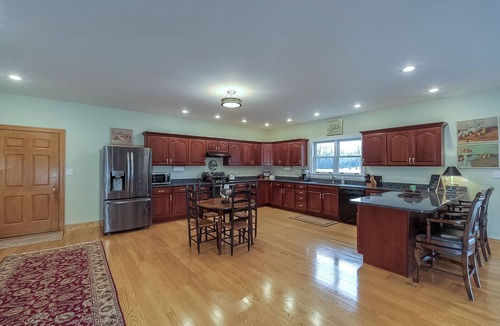 Keene House | Private Residence on 37 Acres, 9 minutes to Keeneland.