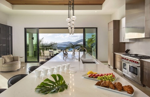 Estate Bakkero House | Private Resort Experience | Arcade + Gym + Pool