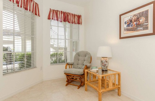 Lucaya Condo | Private Retreat In Resort-Style Gated Community! Heated Pool! Close to Shops, Dining & Beaches!