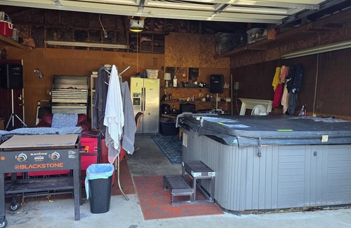 Canaan Valley House | Private Retreat w/Hot Tub, Fishing Pond & King Suite – Sleeps 8-10